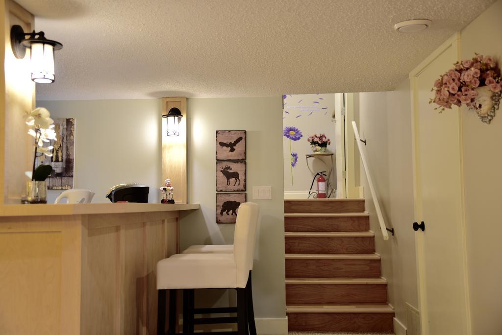 Calgary Cozy Home Exterior foto
